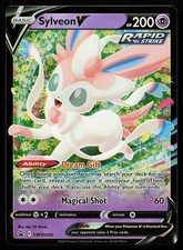 Carta Pokémon promozionale spada e scudo Holo Sylveon V SWSH202