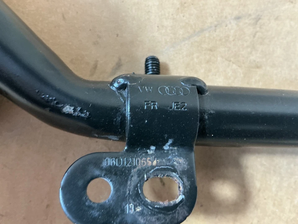 2008-2014 Audi A4 Quattro EXEO 2.0 TFSI Engine Coolant Pipe 06D121065J OEM - Image 4 of 4