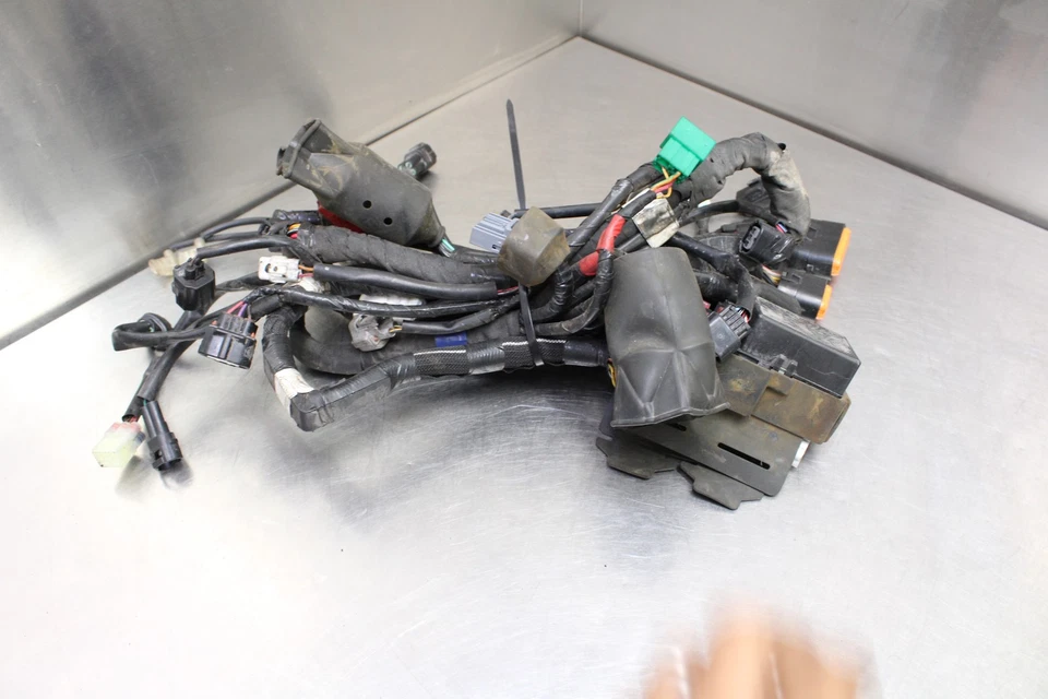 18-24 SUZUKI GSX250R GSXR 250 MAIN ENGINE WIRING HARNESS MOTOR WIRE LOOM GOOD - Изображение 4 из 4