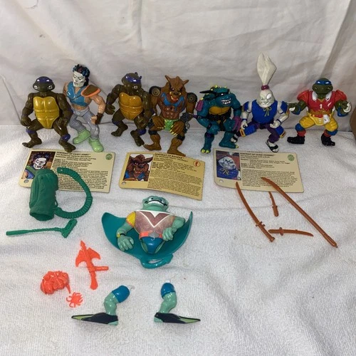 Vintage Y2K Teenage Mutant Ninja Turtles Lot OF 8 Action Figures Vintage Toy Lot