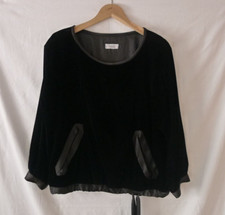 -YVES SAINT LAURENT- rive gauche - PARIS - MADE IN FRANCE -