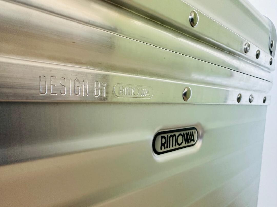 Rimowa Pilot Trolley Suit Case Topaz IBM Limited Edition 40L Rimowa Pilot Trolley Suit Case Topaz IBM Limited Edition 40L