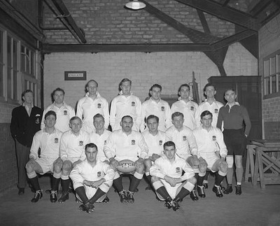 RUGBY UNION OLD PHOTO England Team Group 1954