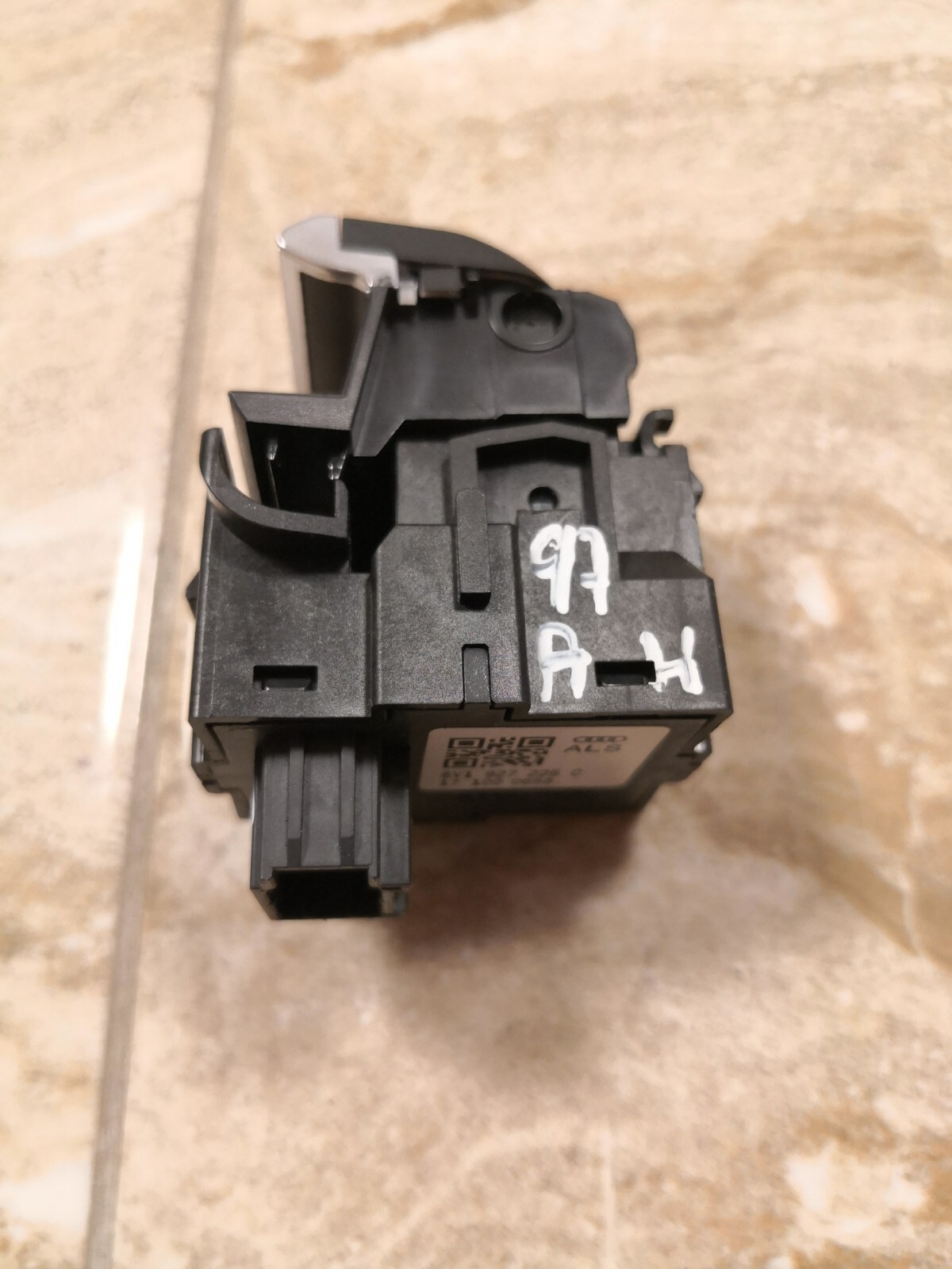Audi A3 2017/hand brake electric switch/8V1927225C eBay
