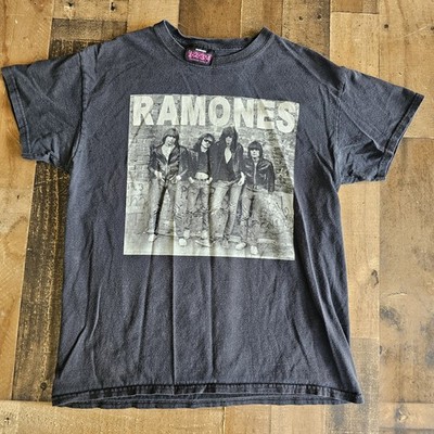 Ramones 1-2-3-4 T Shirt 1st Album