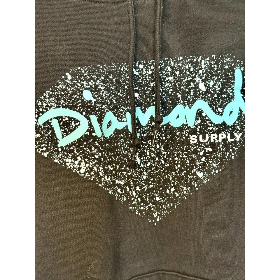 Logotipo De Diamond Supply Co. En Negro Fender Pick Patch Pocket Tee