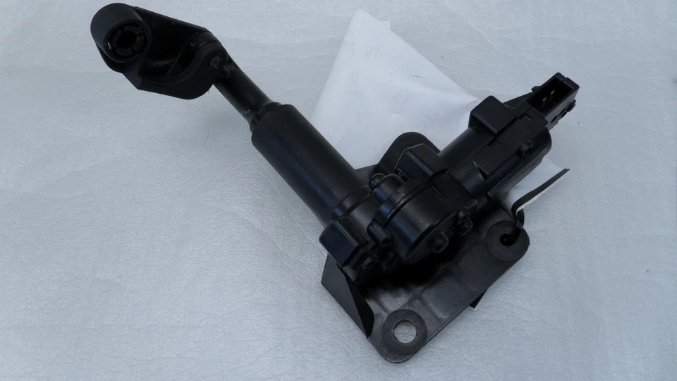 Chrysler Town & Country FR 2011-13 cuarto de ventana motor usado 04717606AC OEM Foto 2 de 4