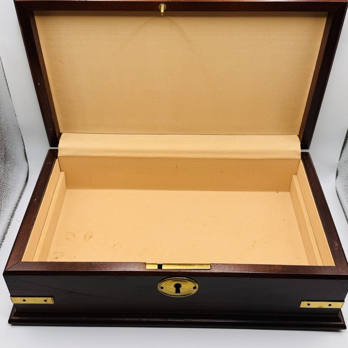 Vintage Bombay Company Wood Jewelry Box Brass Corners w/2 Keys