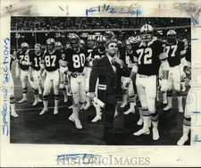 1977 Press Photo Saints coach Hank Stram during exhibition game with NY Giants