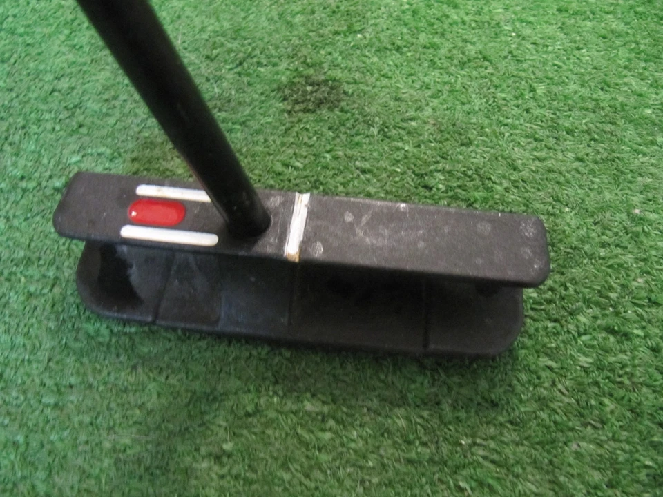 SEEMORE FGP CENTER SHAFTED BLADE PUTTER, 30.5 INS. SEEMORE COVER - Image 3 of 4