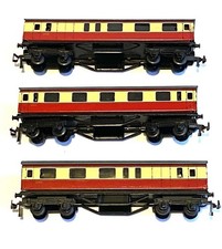 Trix Twin Railway Passenger Coaches x3 Red & Cream Carriages 27104 and 4135