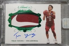 2018 Panini Flawless Trae Young Emerald 1/5 Auto RC NIKE swoosh Rookie Jersey 