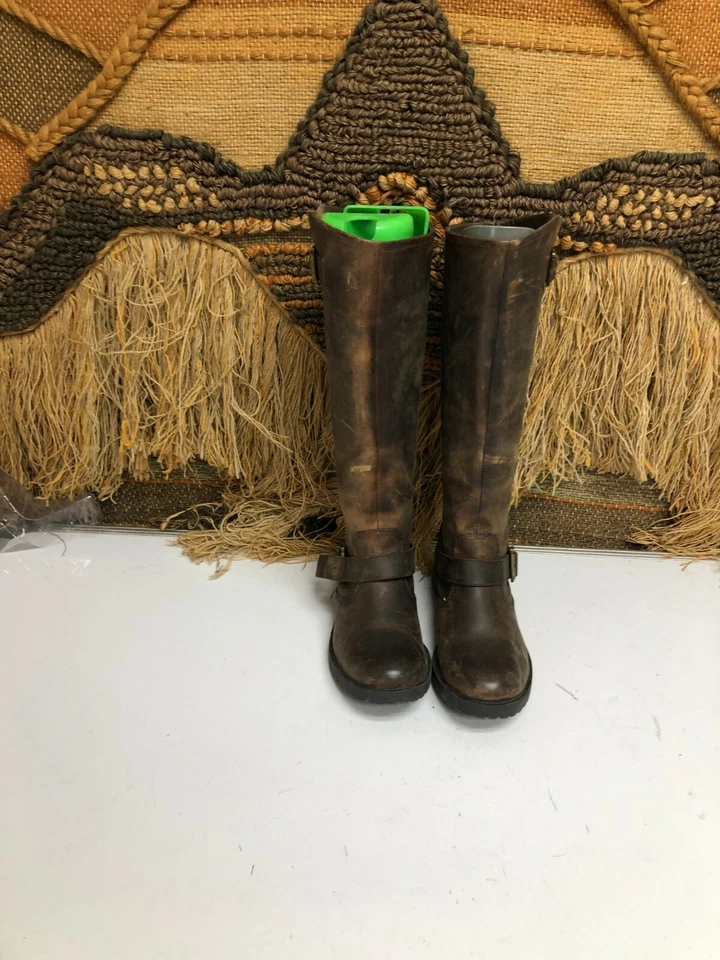 Bota marrón de montar Xhilaration (Target) para mujer talla 6 alta hasta la rodilla Foto 3 de 4