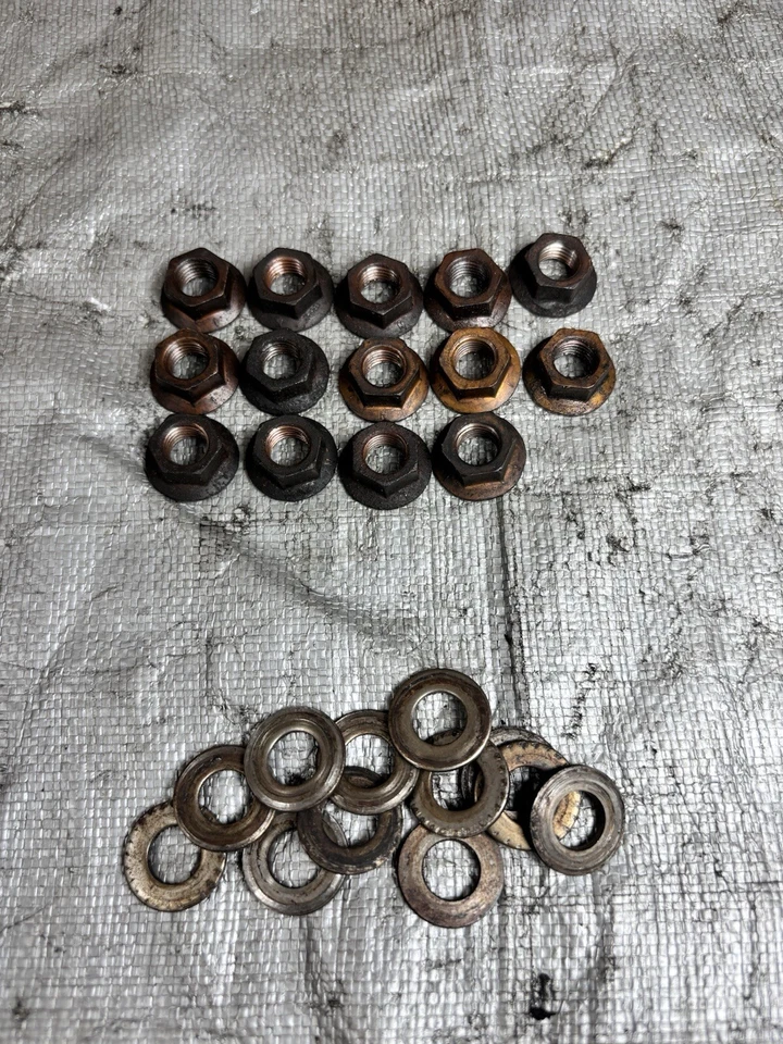 Mitsubishi Eclipse 2006 3,8 L colector de escape accesorios de montaje Foto 2 de 2