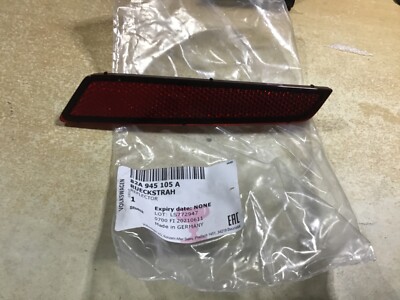 GENUINE A1 S LINE REAR BUMPER LEFT SIDE REFLECTOR 82A945105A  BRAND NEW