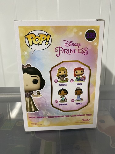Disney Princess Snow White (with pin) Funko Pop! Vinyl #339 Exclusive - Picture 3 of 6