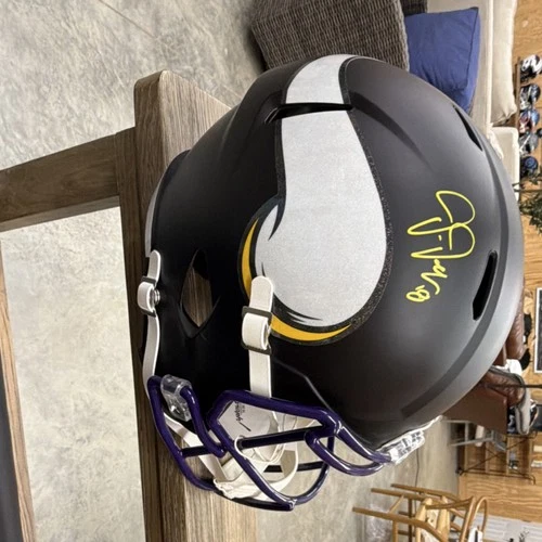 Minnesota Vikings Justin Jefferson Autographed  Beckett Authenticated Replica