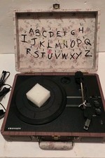 Stranger Things Crosley Cruiser Deluxe Record Player Model CR8005D-TU