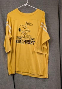 Vintage XL Wake Forest Peanuts Snoopy Woodstock Shirt