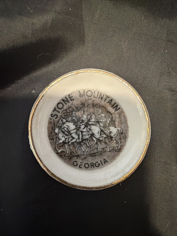 Vintage Stone Mountain, Georgia minature plate