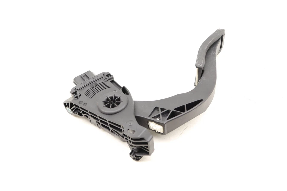 AUDI RS5 2013-2016 4,2 L - Pedal de gasolina/módulo acelerador 4F1723523D Foto 2 de 4