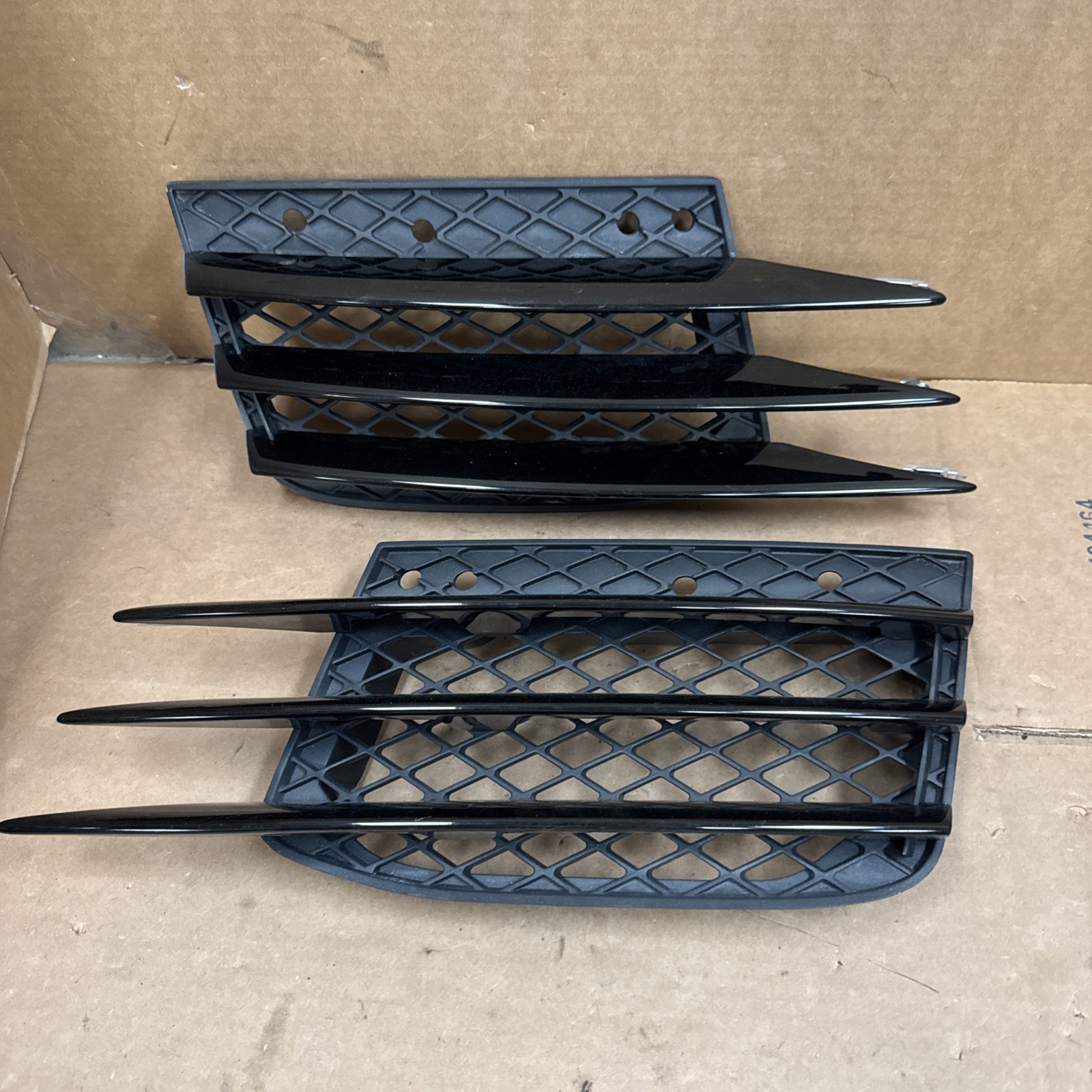 Rear Bumper Right Left Trim Panel Air Vent Grille Audi R8 2014 2015 Side 3125
