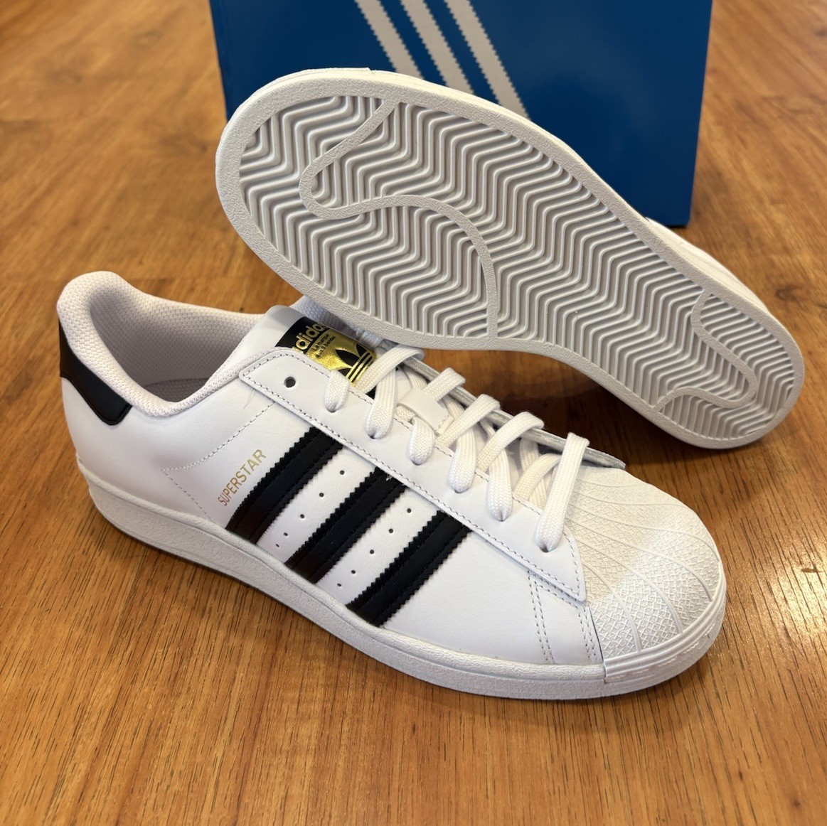 靴 adidas SUPERSTAR Size 9.5 - adidas Superstar Footwear White Black for sale