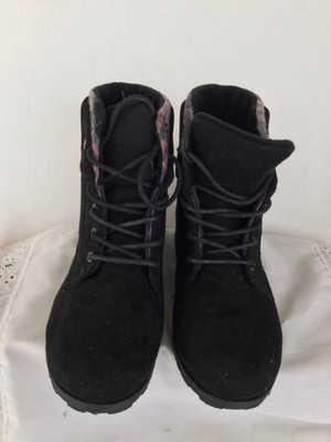 Rock & Candy Women's Anle Boots Black Suede Size 8 Flat Lace Up
