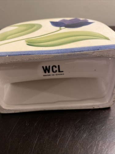 WCL PAINTED FLORAL NAPKIN HOLDER - Picture 5 of 5