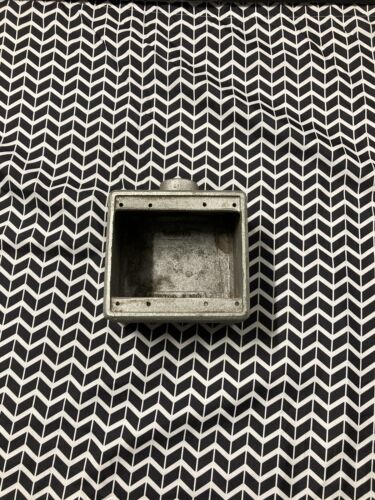 Crouse Hinds FD22 cast device iron box 3/4 two gang