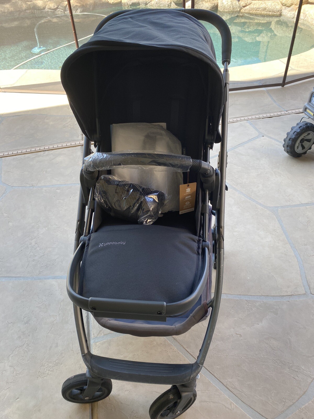 buying a used uppababy vista