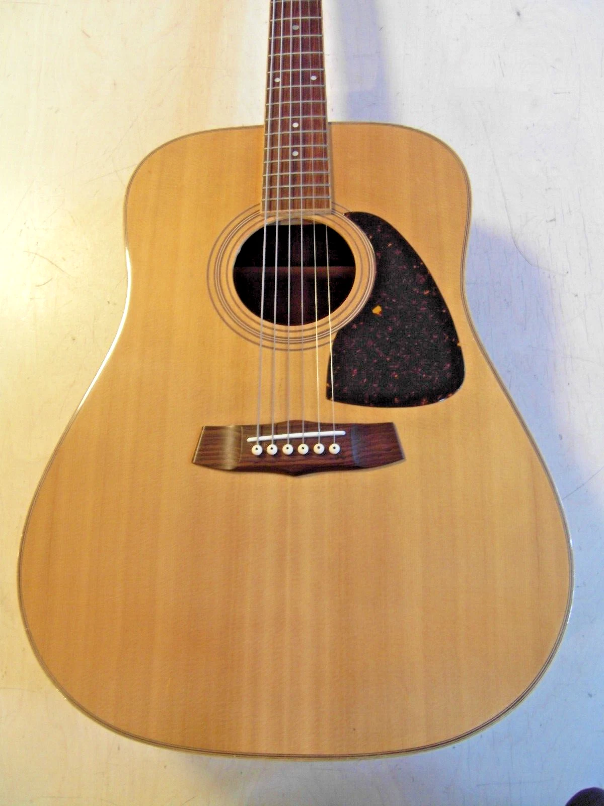 Picture 2 of 9