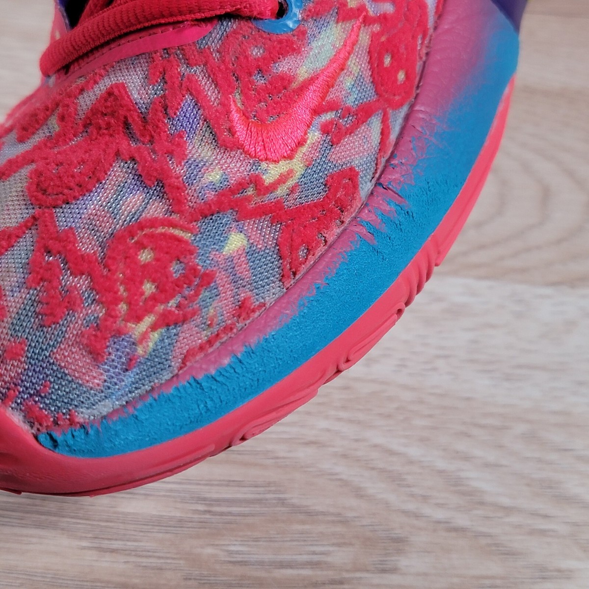 Nike KD 14 Ron English 3 Shoes Mens 8 Red Pink Blue Athletic  display picture 2