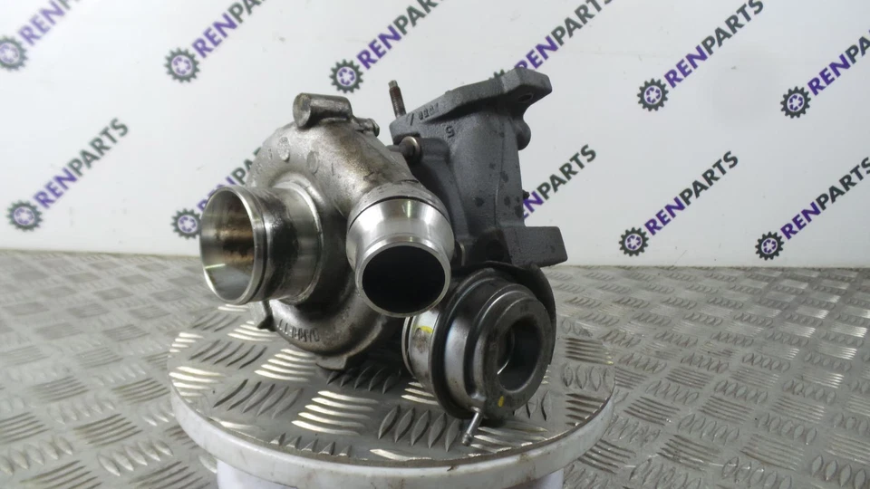 Turbocompresor Renault Laguna II PH2 2005-2007 M9R740 180HP 2.0 DCI 8200347344 Foto 4 de 4