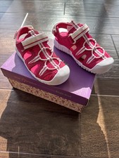 Clark’s Rapid Beach 10.5 Pink Raspberry