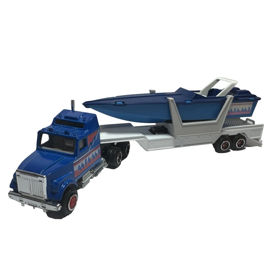 Remolque tractor Majorette Miami Vice años 80 semi bote transportador fundido a presión de colección Foto 2 de 4