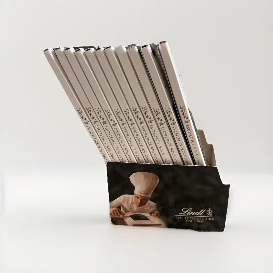 Barra de chocolate negro Lindt Excellence con 95 % cacao (paquete de 11) 2,8 oz cada una Foto 3 de 4