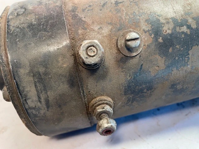 Generador OEM 6V GGW 2A 53-71?  Jeep Willys CJ MB SW Foto 4 de 4