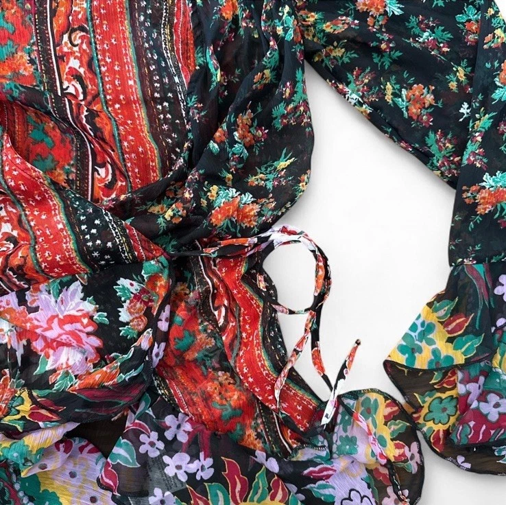 Blusa envolvente floral Free People retro de gasa manga larga talla pequeña Foto 4 de 4