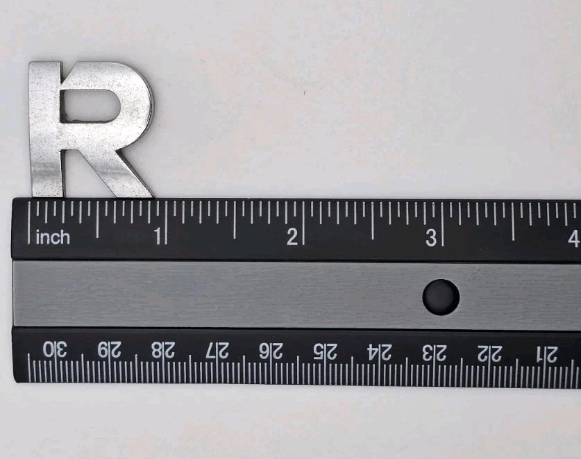 KIA SPECTRA 2000-2009 EMBLEMA DE PUERTA TRASERA LOGOTIPO INSIGNIA SÍMBOLO OEM Foto 2 de 4