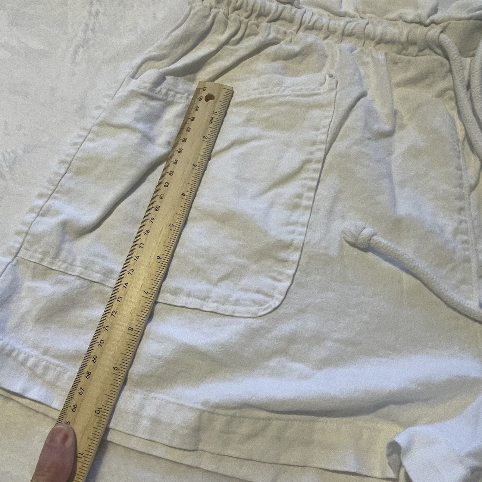 Universal Thread Women's Shorts Draw String White… - image 2