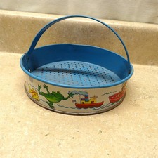 Vintage Tin J Chein  Co. Beach Sand Sifter, Toy With Handle, 7.25"