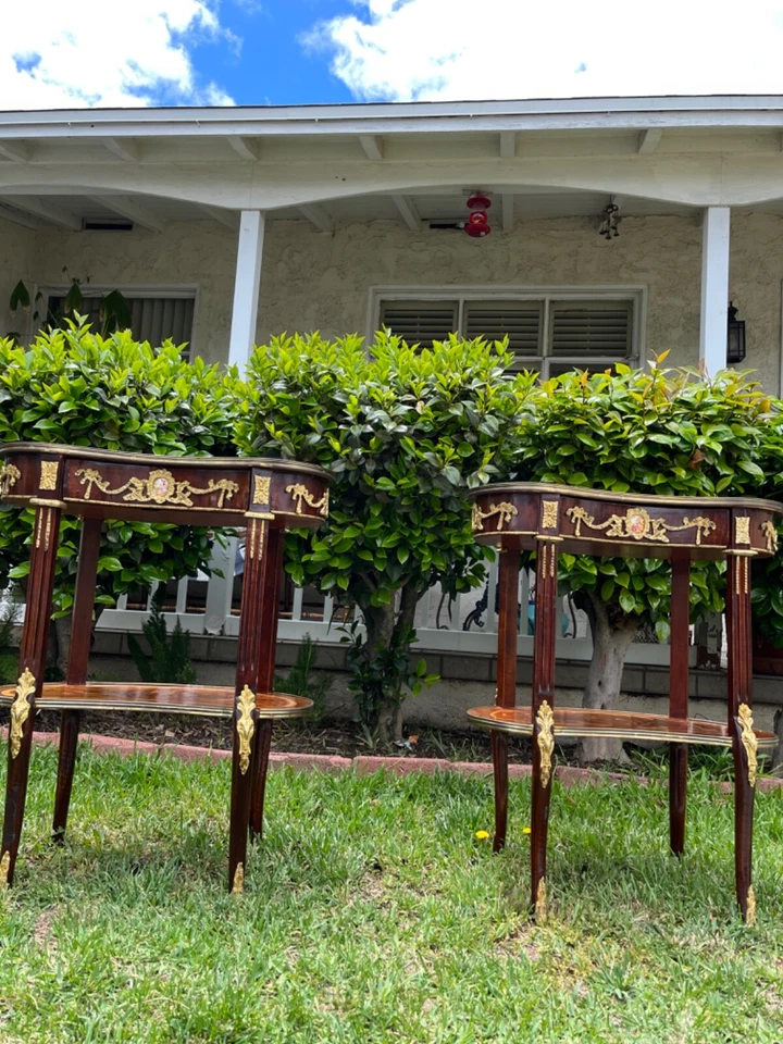 Mesa con forma de riñón maqueta con incrustaciones de par vintage con plato redondo Foto 2 de 4