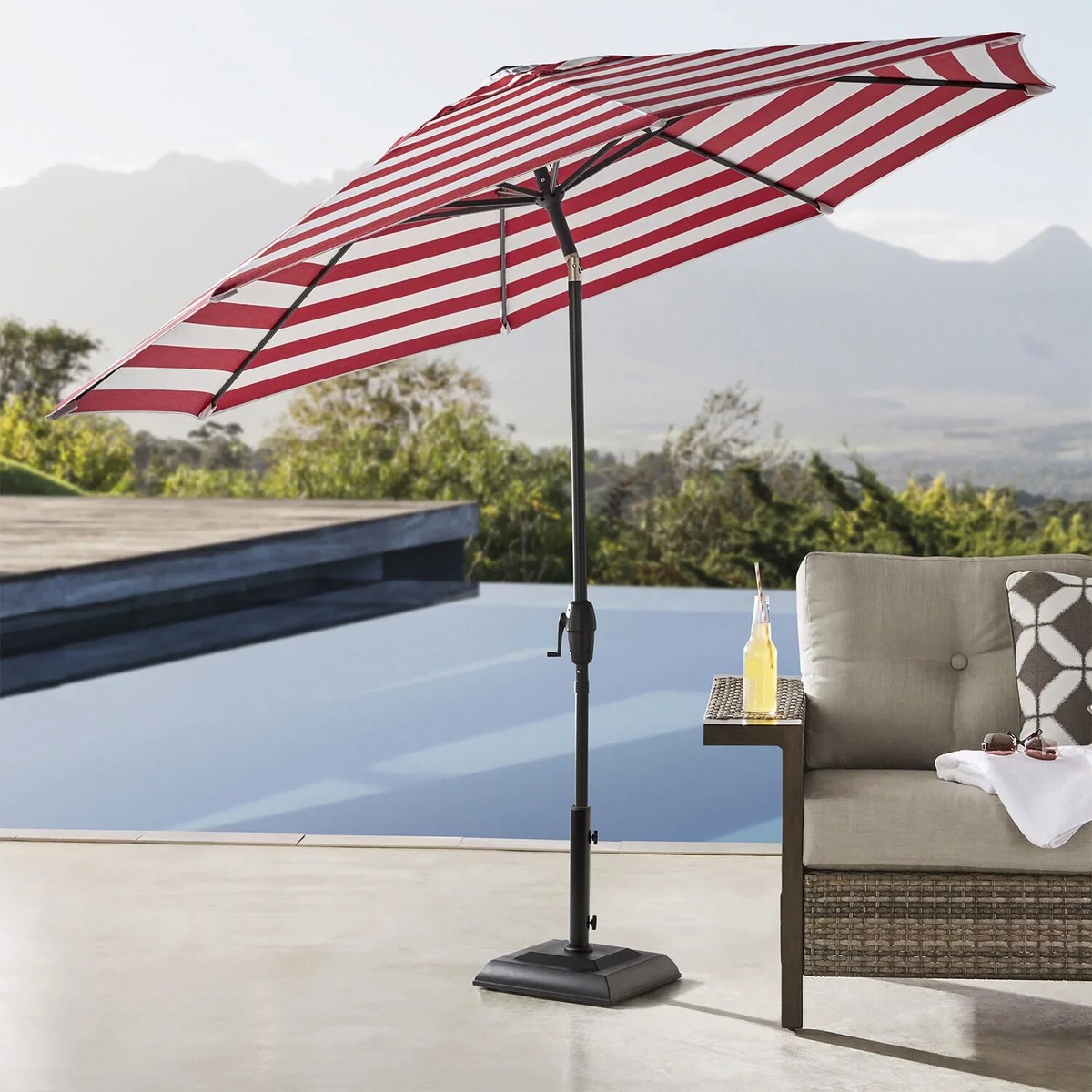 alabama patio umbrella Treasure Garden 9' Auto Tilt with Sunbrella Fabric Bronze / Henna with the Team Golf Alabama Crimson Tide Umbrella. California Umbrella 6 ft. Aluminum
