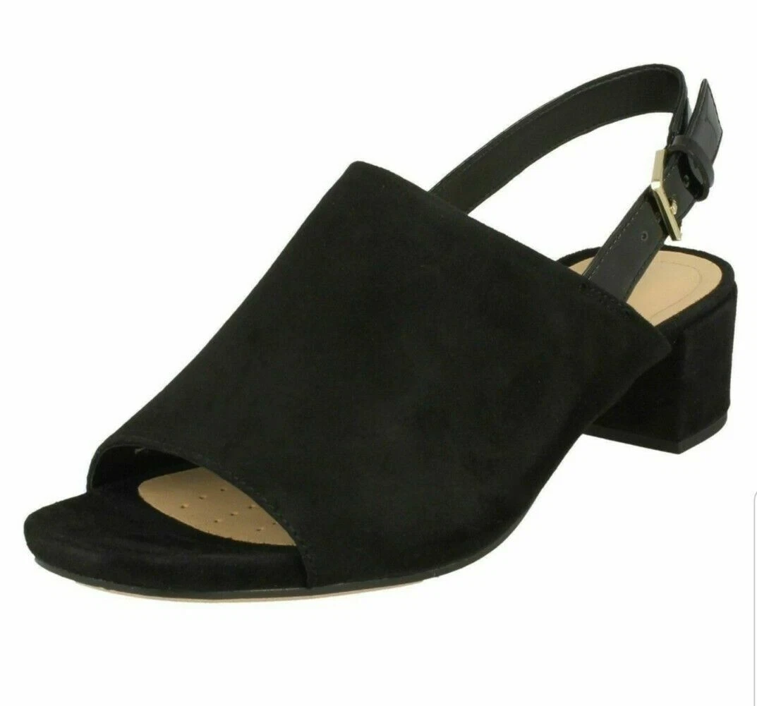 Clarks airwalk best sale sandals