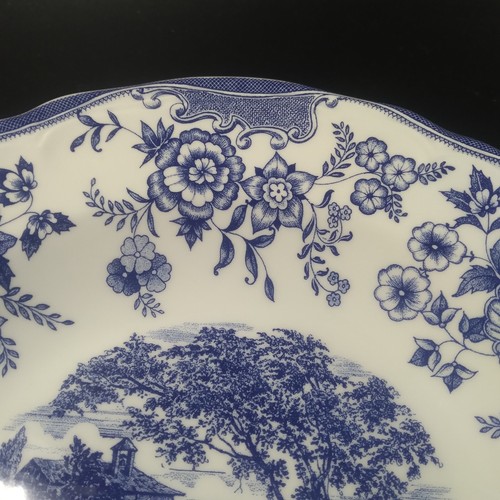Ceramica Quadrifoglio Ciotola Corteggio Coppia Scena Blu e Bianco Bordo Smerlato 8" - Foto 4 di 10