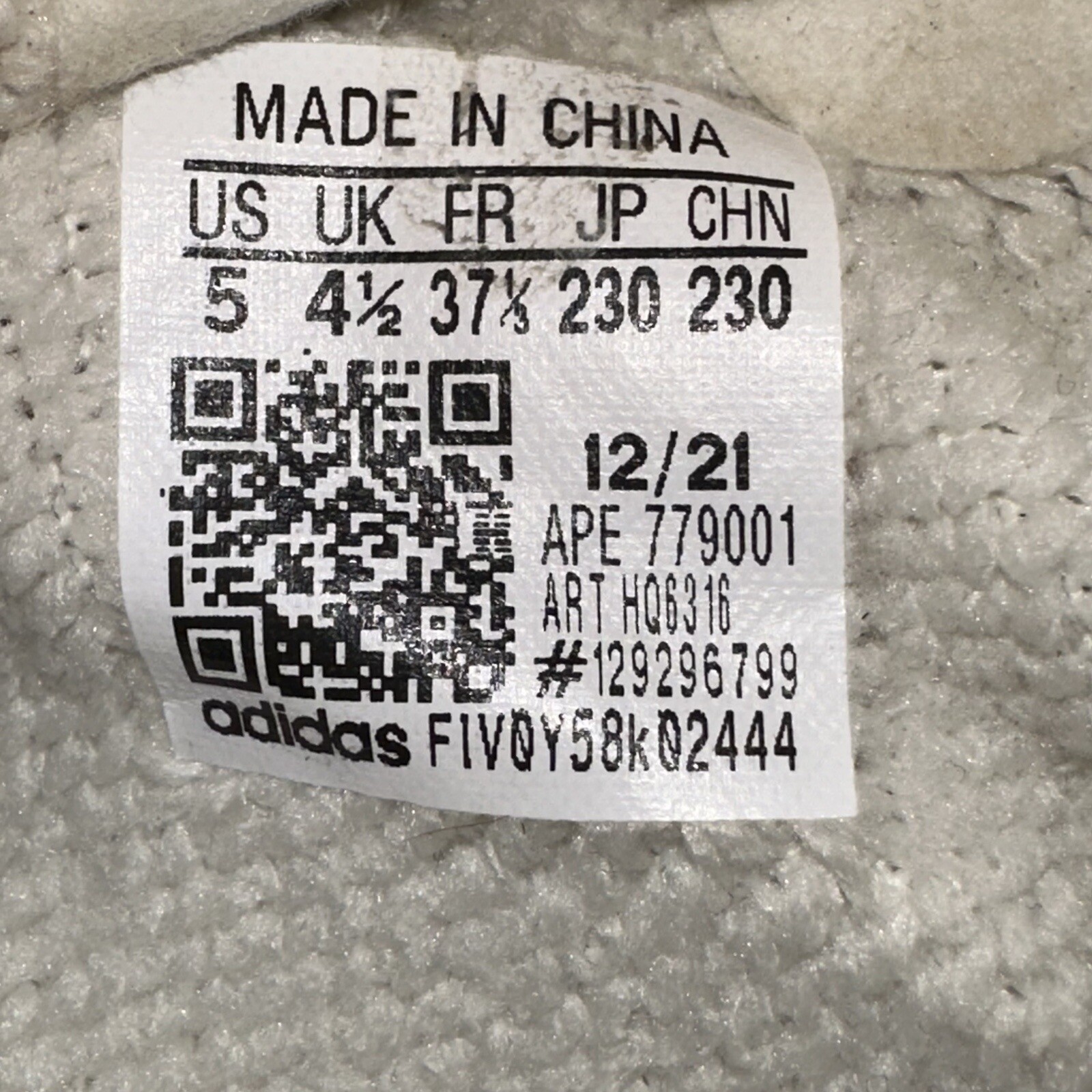 Adidas YEEZY Boost 350 V2 Bone Sneakers Size US Mens 5 (or Womens US 6) thumbnail 18