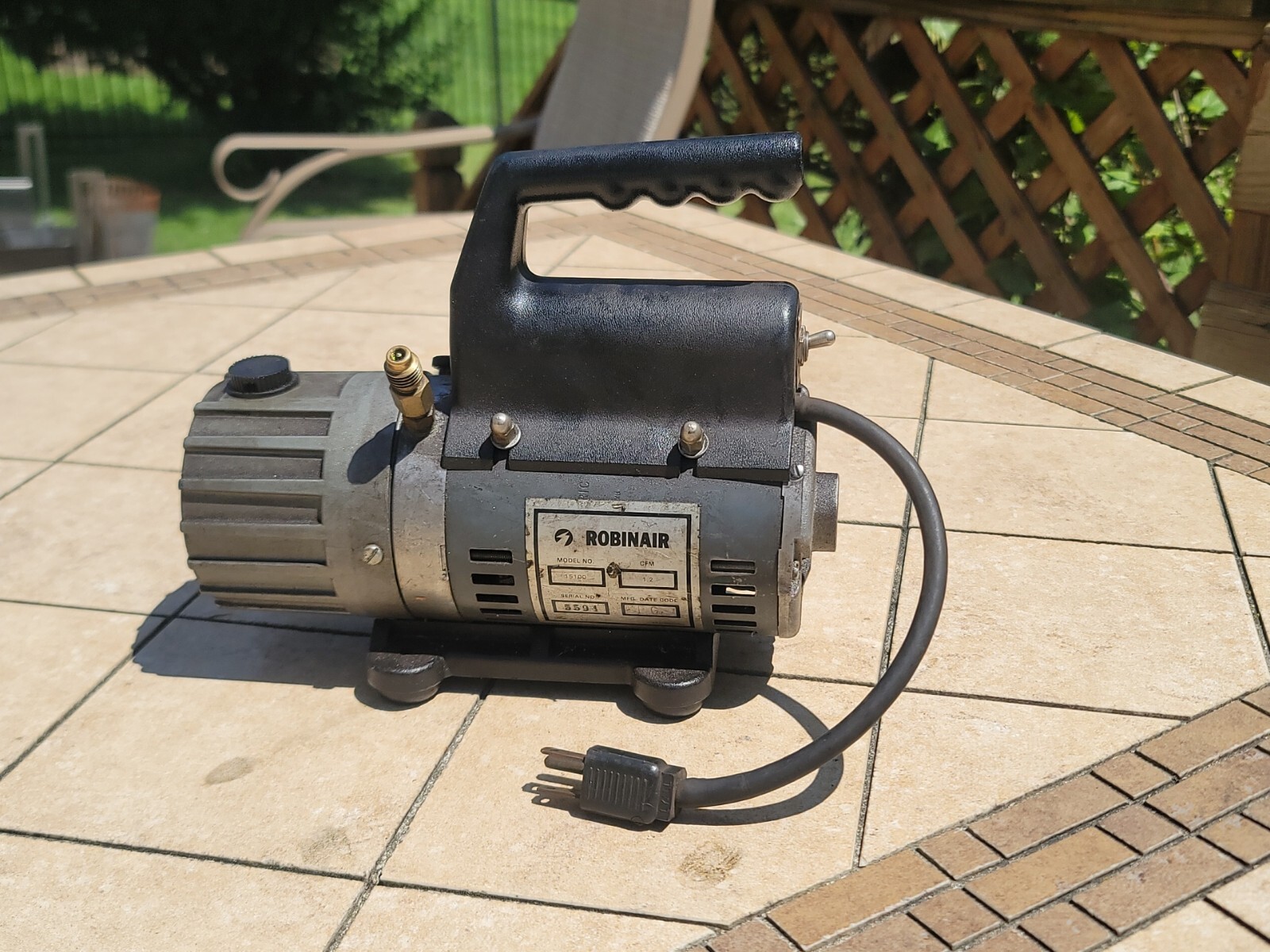 Robinair High Vacuum Pump - Single Stage Direct Drive Model 15100