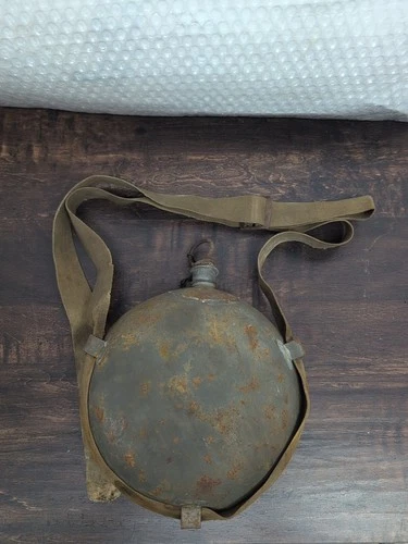 ORIGINAL AMERICAN CIVIL WAR SMOOTH SIDE CANTEEN WITH Stopper And Strap No Cover