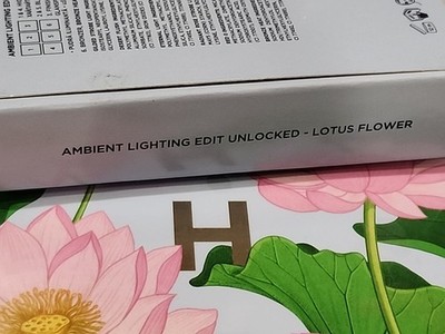 Hourglass Ambient LOTUS Lighting Palette Limited Edition Lotus
